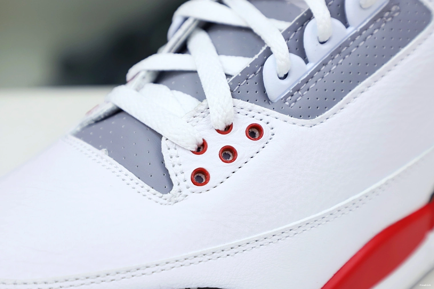 AIR 3RETRO